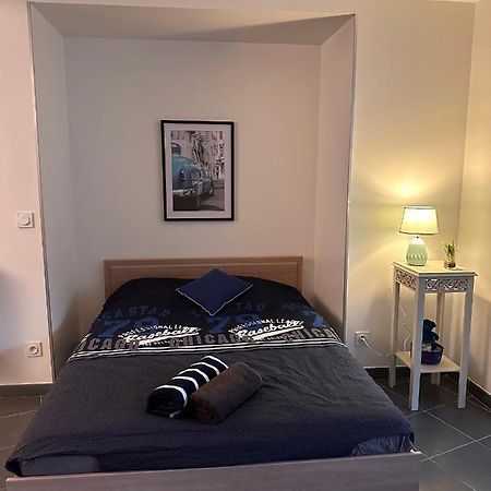 Un Studio Dans La Residence Sjt Alençon Exteriör bild