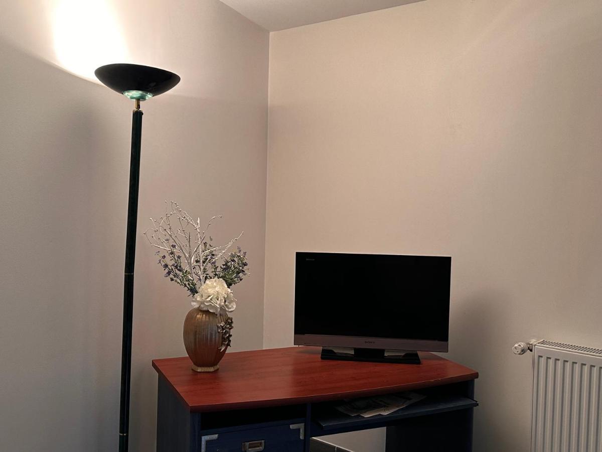 Un Studio Dans La Residence Sjt Alençon Exteriör bild